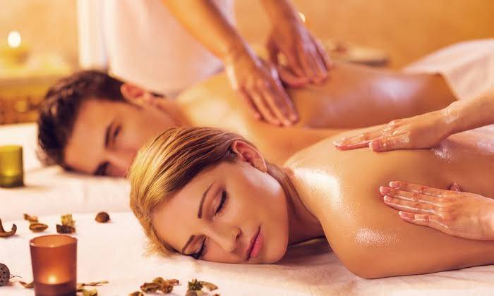 couples massage