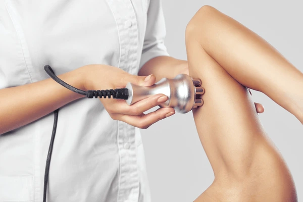 Αδυνάτισμα και σύσφιξη με cavitation (κοιλιά + χέρια)
